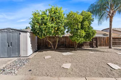 8710 McCade Lakes Drive, Stockton, CA 95212 - Photo 39