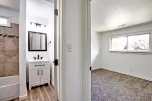 13740 Torrey Pines Dr, Auburn, CA 95602 - Photo 29