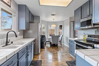 194 W Elm Avenue, Galt, CA 95632 - Photo 15