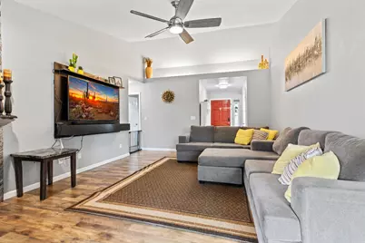 194 W Elm Avenue, Galt, CA 95632 - Photo 13