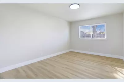 2228 Chambord Drive, Stockton, CA 95210 - Photo 15