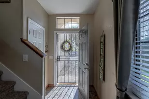 8809 Lemas Rd, Sacramento, CA 95828 - Photo 5