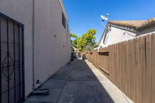 8809 Lemas Rd, Sacramento, CA 95828 - Photo 39