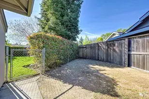 9170 Malden Ct, Elk Grove, CA 95624 - Photo 39