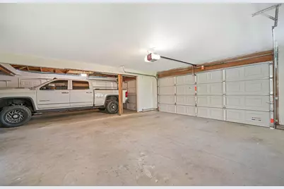 9170 Malden Court, Elk Grove, CA 95624 - Photo 13