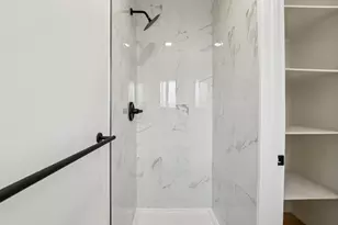 6028 Hollyhurst Way, Sacramento, CA 95823 - Photo 27