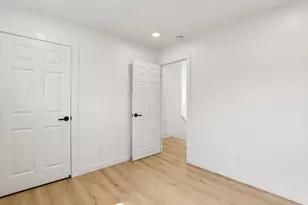 6028 Hollyhurst Way, Sacramento, CA 95823 - Photo 23