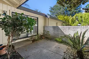 1104 Commons Dr, Sacramento, CA 95825 - Photo 35