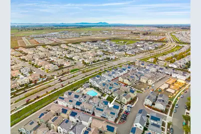 17353 Morning View Drive, Lathrop, CA 95330 - Photo 39