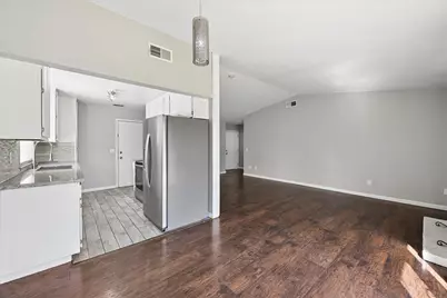 3213 Magicwoods Court, Sacramento, CA 95827 - Photo 11
