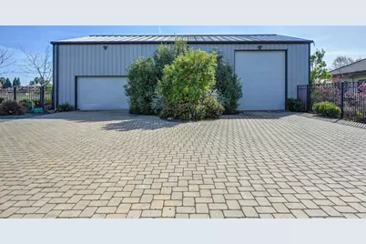 8617 Sleepy Hollow, Elk Grove, CA 95624 - Photo 79