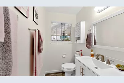 2140 Rochelle Avenue, Turlock, CA 95382 - Photo 25