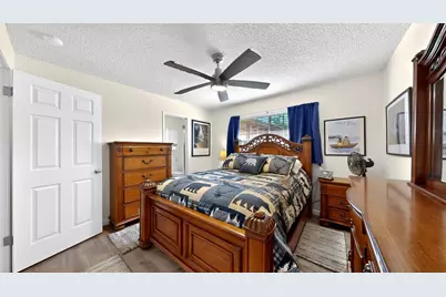 2140 Rochelle Avenue, Turlock, CA 95382 - Photo 29