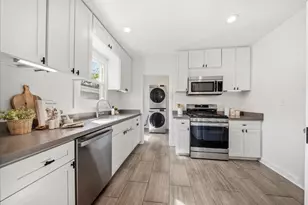 928 Vallejo Way, Sacramento, CA 95818 - Photo 11