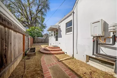 928 Vallejo Way, Sacramento, CA 95818 - Photo 23
