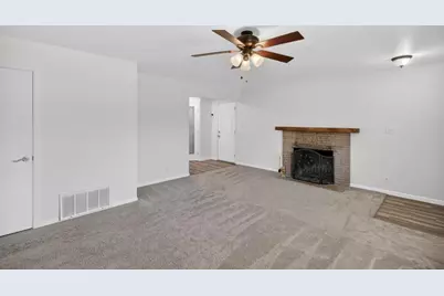 8805 Jonnie Way, Fair Oaks, CA 95628 - Photo 11