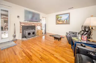 1 Locust St, Woodland, CA 95695 - Photo 3