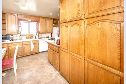 1 Locust Street, Woodland, CA 95695 - Photo 13