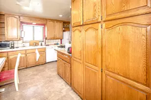 1 Locust St, Woodland, CA 95695 - Photo 13