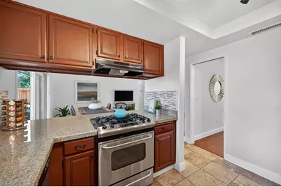 9013 Meadowsweet Way, Elk Grove, CA 95624 - Photo 27