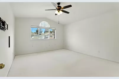 9510 Village Tree Drive, Elk Grove, CA 95758 - Photo 17