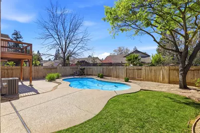 9510 Village Tree Drive, Elk Grove, CA 95758 - Photo 33