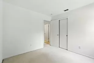 9510 Village Tree Dr, Elk Grove, CA 95758 - Photo 27