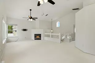 9510 Village Tree Dr, Elk Grove, CA 95758 - Photo 13