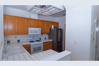 3140 E Laguna Court, Elk Grove, CA 95758 - Photo 9