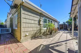 630 51st St, Sacramento, CA 95819 - Photo 39