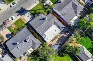 630 51st St, Sacramento, CA 95819 - Photo 11