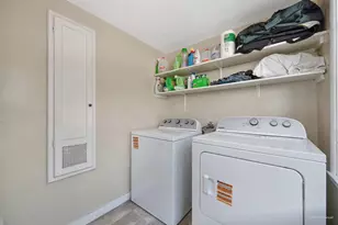 630 51st St, Sacramento, CA 95819 - Photo 37