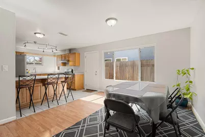 7318 Sunwood Way, Citrus Heights, CA 95621 - Photo 11