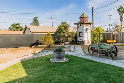 685 Park Street, Turlock, CA 95380 - Photo 33