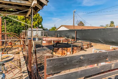 685 Park Street, Turlock, CA 95380 - Photo 37