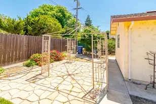 1036 Lakewood Ave, Modesto, CA 95355 - Photo 25
