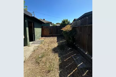 114 College Avenue, Modesto, CA 95350 - Photo 11