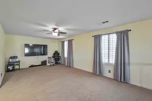 9470 Hillsborough Way, Chowchilla, CA 93610 - Photo 17