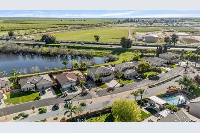 9470 Hillsborough Way, Chowchilla, CA 93610 - Photo 29