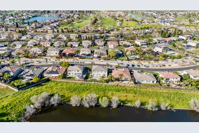 9470 Hillsborough Way, Chowchilla, CA 93610 - Photo 25