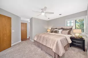 8530 Oak Harbour Ct, Fair Oaks, CA 95628 - Photo 33