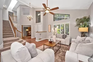 8530 Oak Harbour Ct, Fair Oaks, CA 95628 - Photo 13