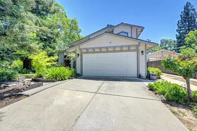 8530 Oak Harbour Court, Fair Oaks, CA 95628 - Photo 3