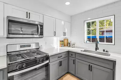 2657 2nd Avenue, Sacramento, CA 95818 - Photo 9