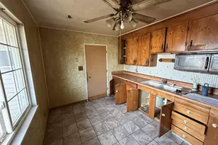 7252 Jerry Way, Sacramento, CA 95828 - Photo 13