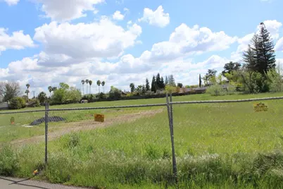 7509 Persimmon Avenue, Sacramento, CA 95823 - Photo 7