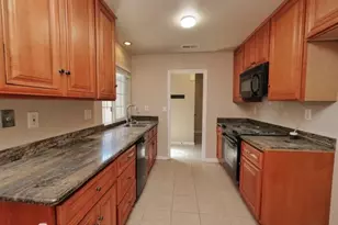 2523 Rose Marie Ln, Stockton, CA 95207 - Photo 5