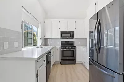 2768 Sherwood Avenue #B, Modesto, CA 95350 - Photo 11