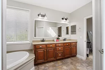 Village Green Drive, Sacramento, CA 95838 - Photo 21