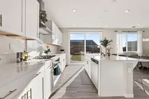 8285 Courage Dr, Sacramento, CA 95829 - Photo 19